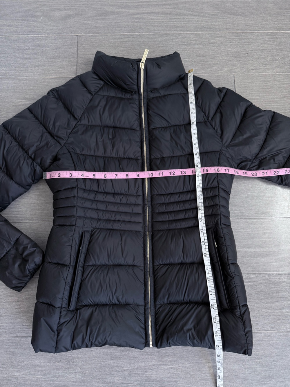 Michael Kors Packable Puffer Jacket Black Quilted Gold Hardware Size S Fitted - Picture 16 of 16